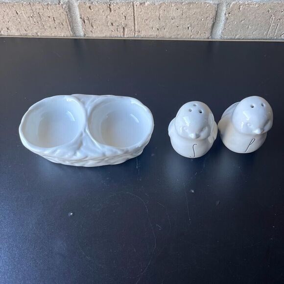 RAE DUNN Chicks in a Nest Salt Pepper Shaker Set Artisan Collection By Magenta - Picture 6 of 12